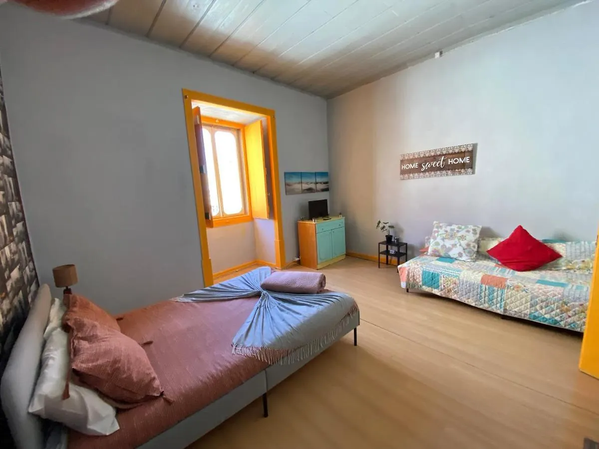 Faroway Hostel Portugal