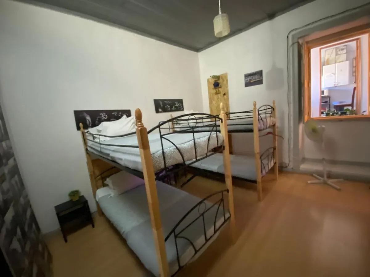 Faroway Hostel Portugal